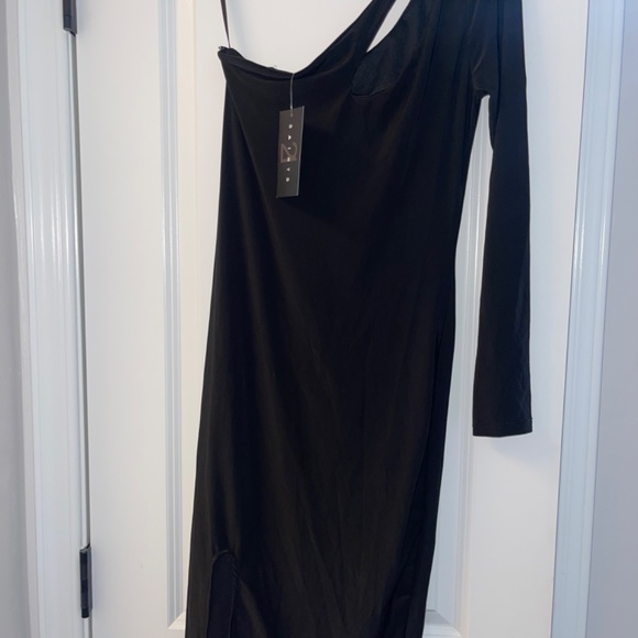 Black dress - Picture 2 of 9